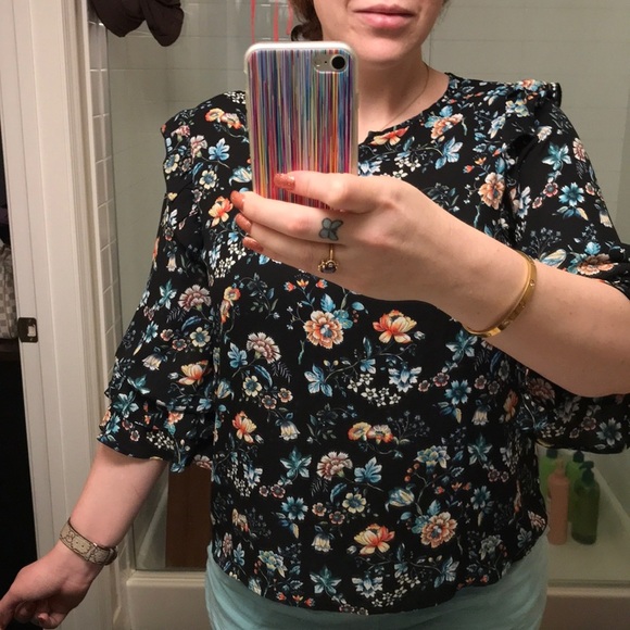 Black floral blouse with ruffle details and 3/4 length sleeves - Picture 9 of 12